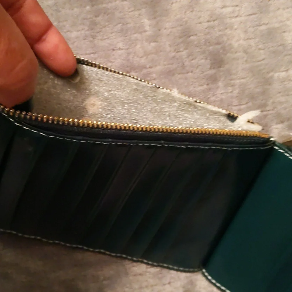 NWOT Andoilt Leather RFID block Long Wallet in Green & Brown with Gold Hardware - Picture 8 of 11